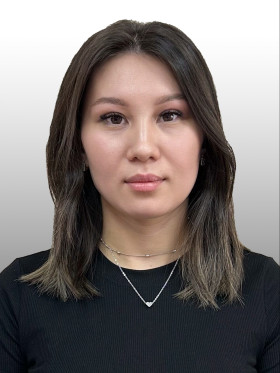 Искакова Муксинат Асановна.
